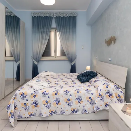 Vicolo 55 3* نابولي